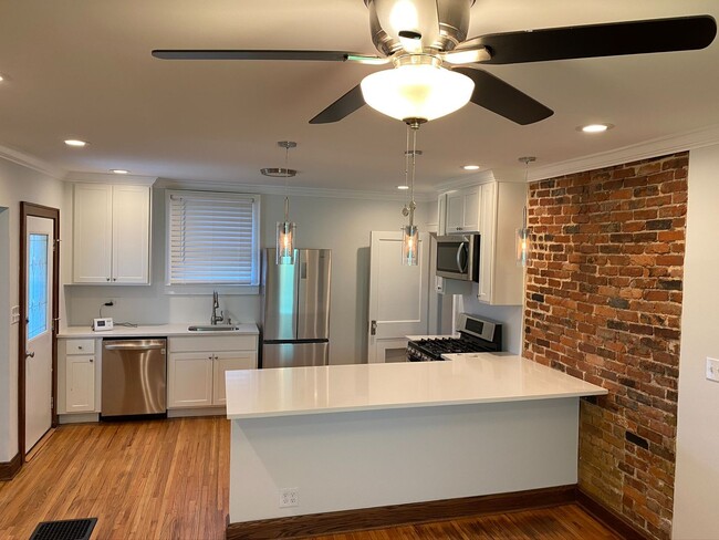 Foto del edificio - Renovated Single Family in Franklinton!