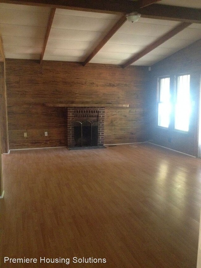 Building Photo - 4 br, 3 bath House - 37514 Howard Ave
