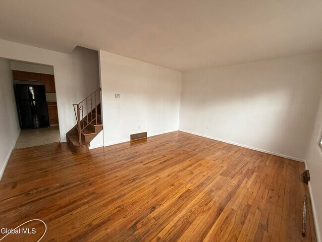 Foto del edificio - 5 Dowling Rd