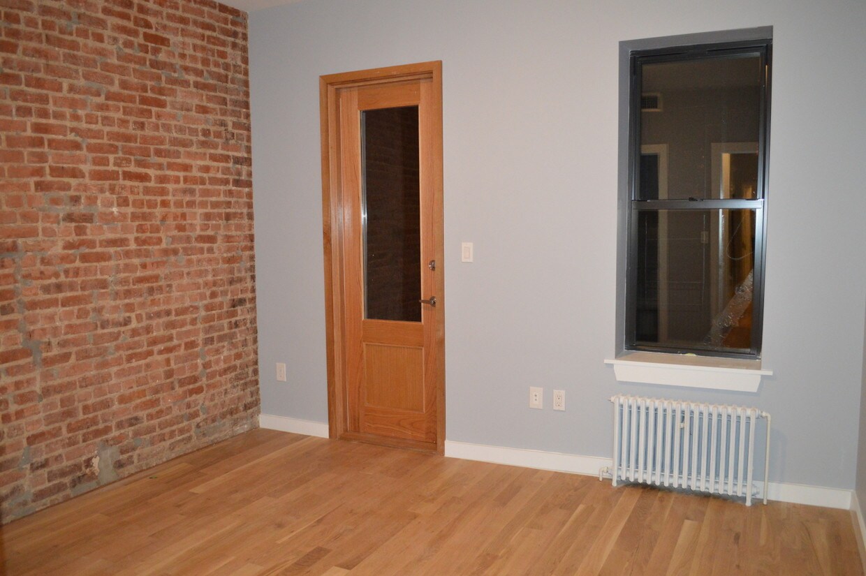 Foto principal - 417 Suydam St