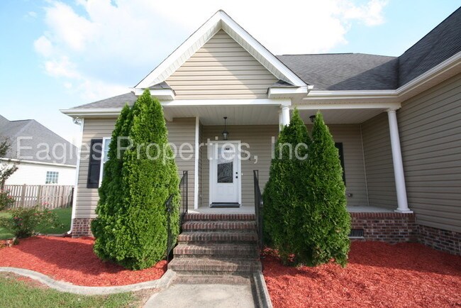 Building Photo - 304 Glenn Laurel Dr Pikeville, NC 27863