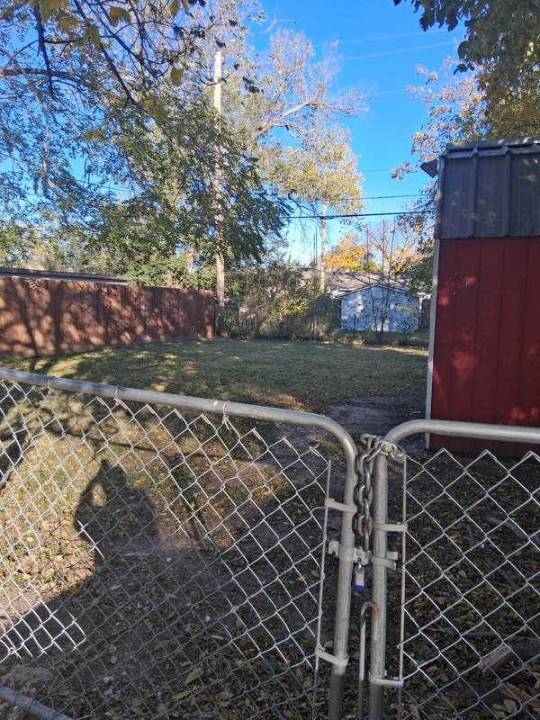 Building Photo - 148 S Edwards Ave