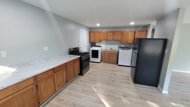 Foto del edificio - 149 Austin Ave