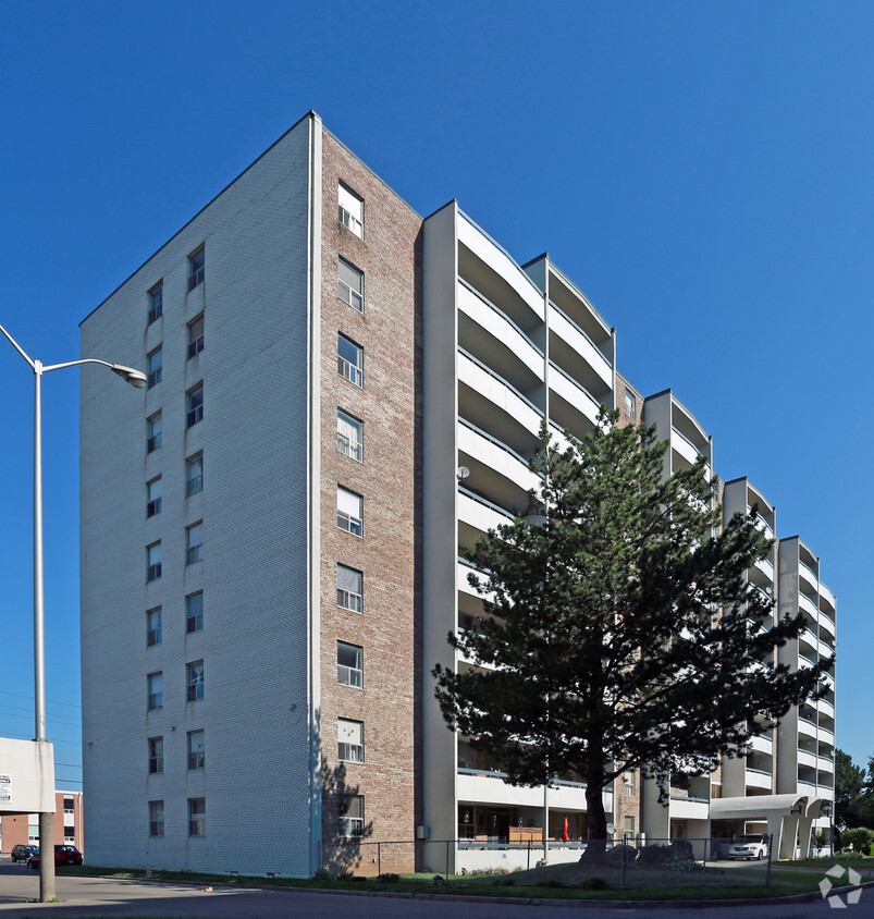 Building Photo - Lancelot Towers