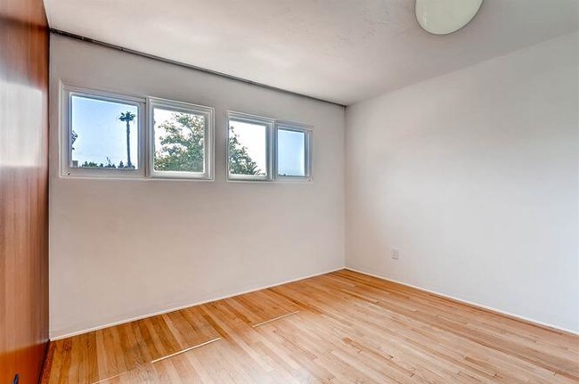 Building Photo - 6105 Dorothy Dr