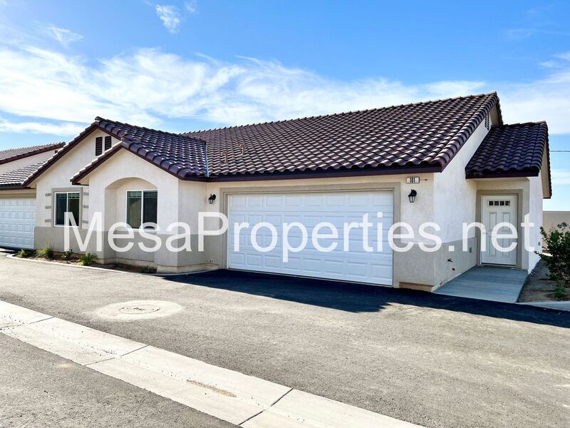 Foto principal - 9550 Tamarisk Ave