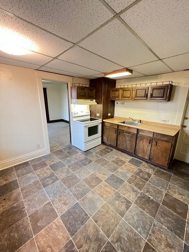 Foto del edificio - 910 N 22nd Ave W