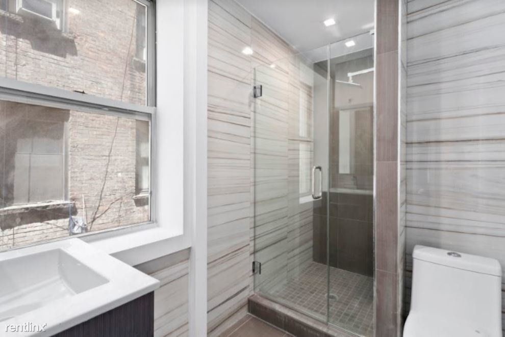 Building Photo - 112 E 103rd St