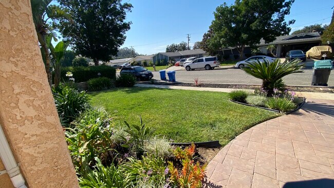 Foto del edificio - 2958 Rosette St