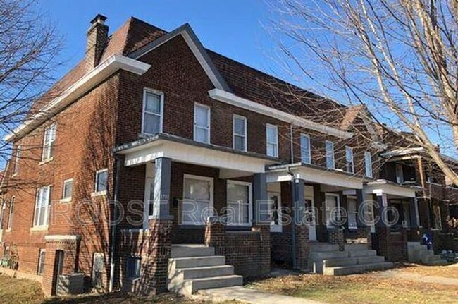 Building Photo - 1701-1707 N. Summit Street