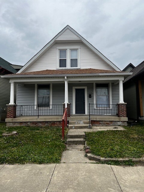Building Photo - 224 Iowa St
