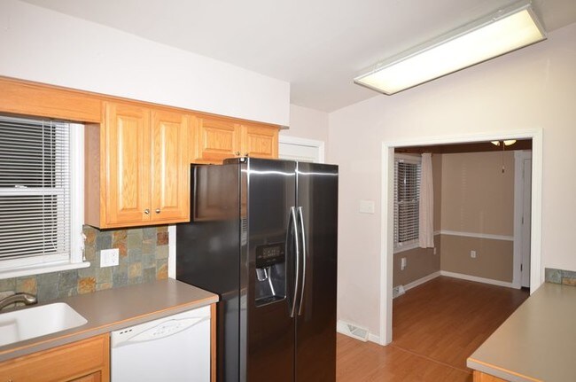 Building Photo - Cimarron Trails beauty!