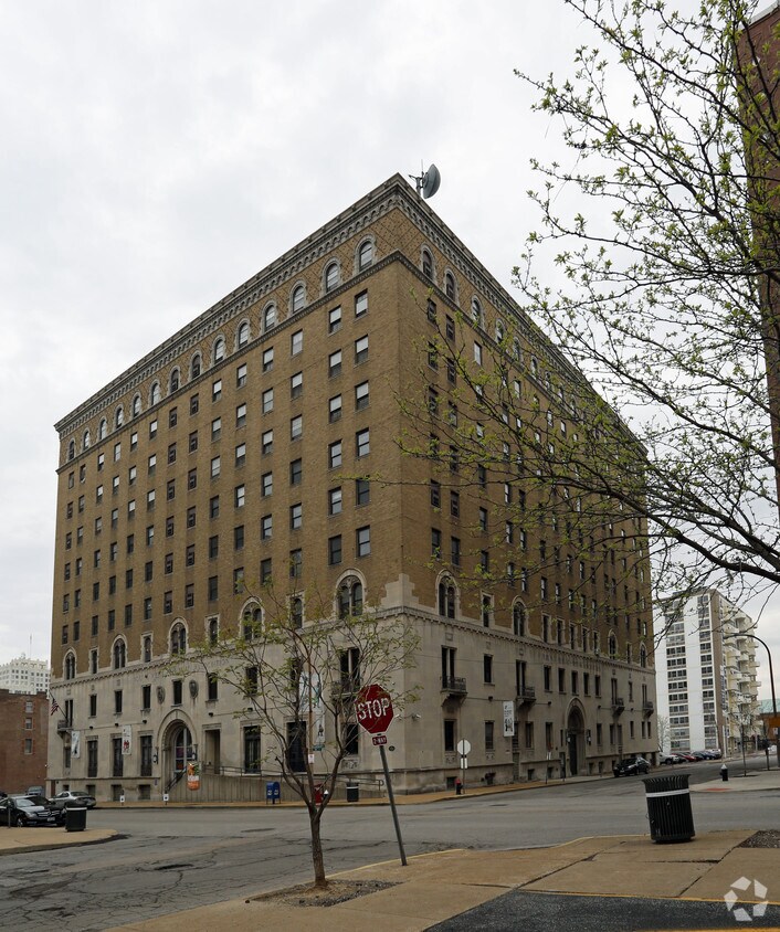 Foto principal - 1528-1530 Locust St