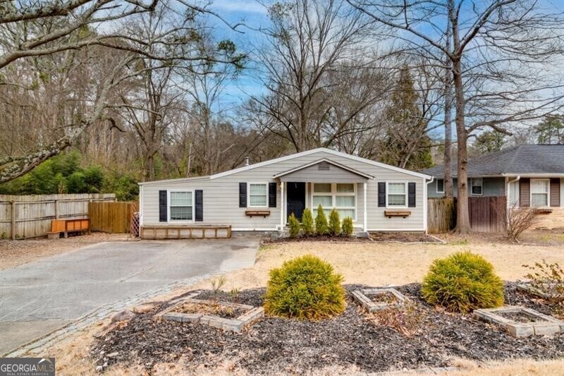 Foto principal - 1756 Dresden Dr NE