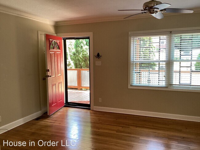 Foto del edificio - 2 br, 1 bath House - 34 Erskine Ave.