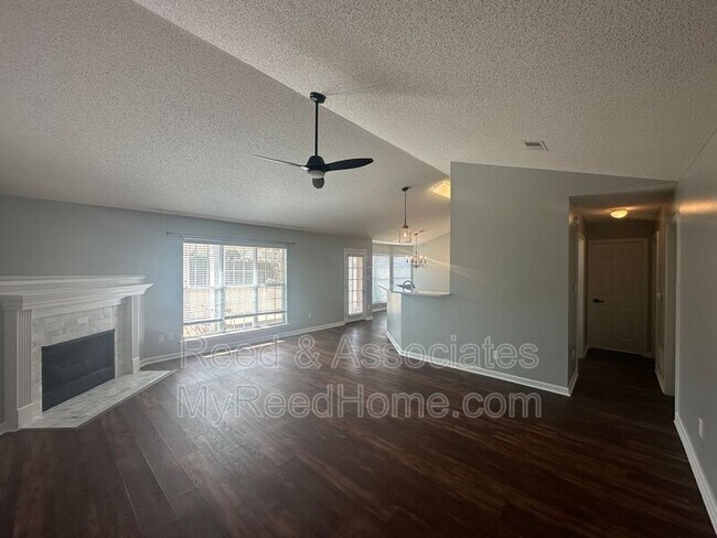 Foto del edificio - 11625 Dempsey Dr