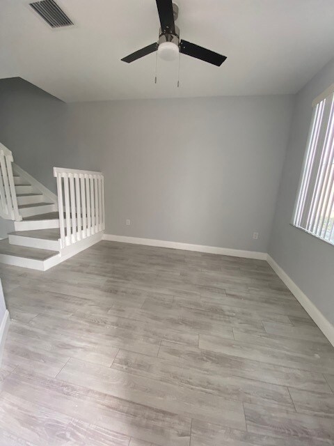 sala de estar - 2884 SE 2nd Dr