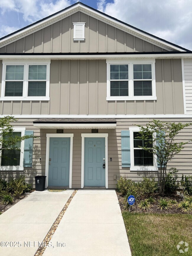 Building Photo - 8367 Zenith Cir
