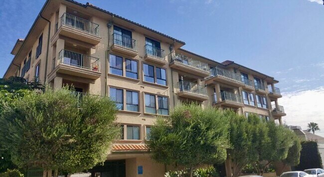 Foto del edificio - 3845 Vinton Ave