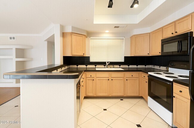 Foto del edificio - 10101 N Arabian Trail