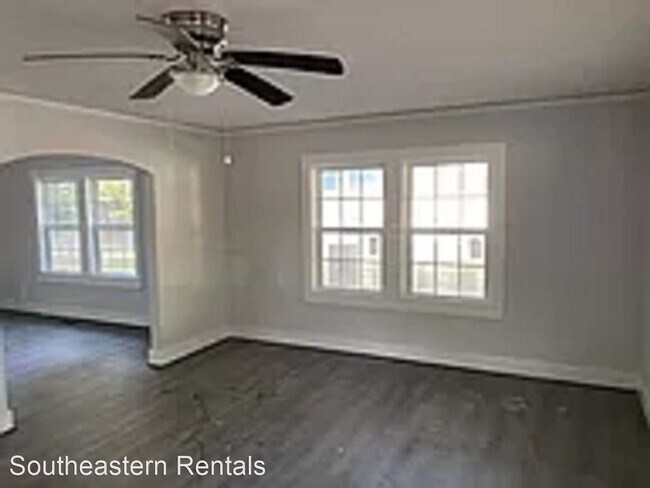 Foto del edificio - 3 br, 1 bath House - 825 Mill St