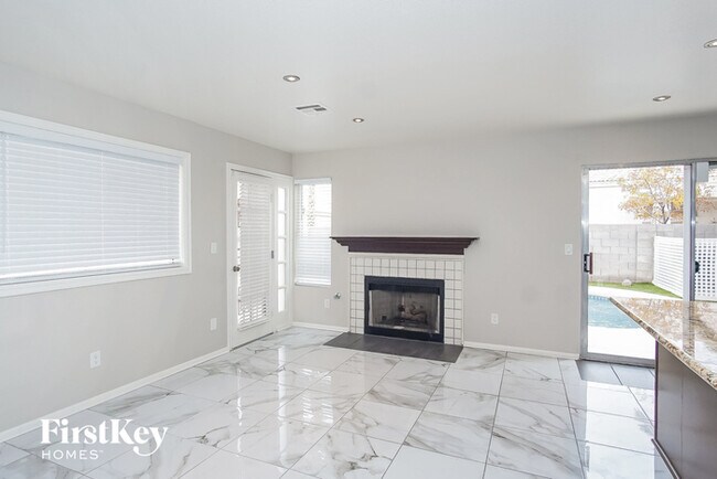 Foto del edificio - 6964 Jasmine Creek Way