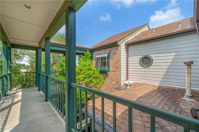 Foto del edificio - 1741 Spyglass Dr