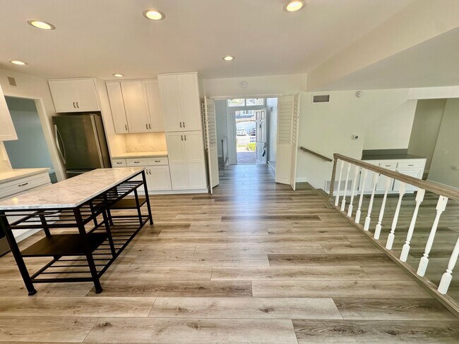 Building Photo - Welcome to this beautiful home in the high...