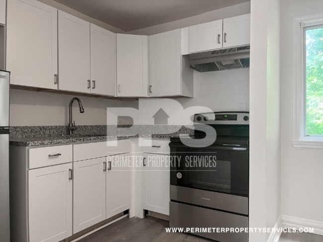 Foto del edificio - Newly Renovated Unit!! Housing Vouchers ac...