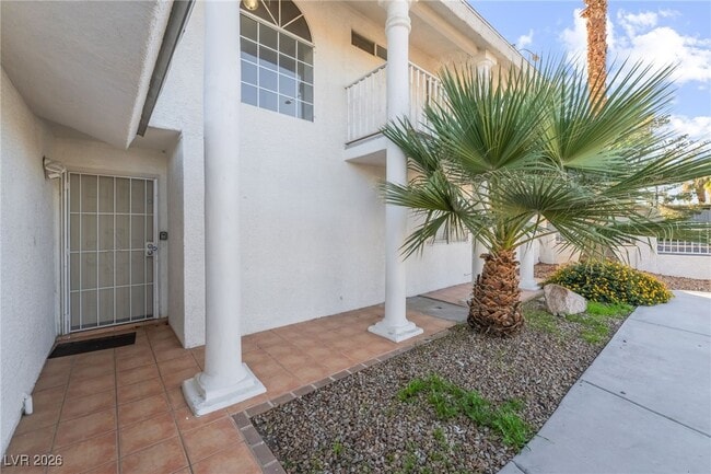 Building Photo - 2419 E Vegas Valley Dr