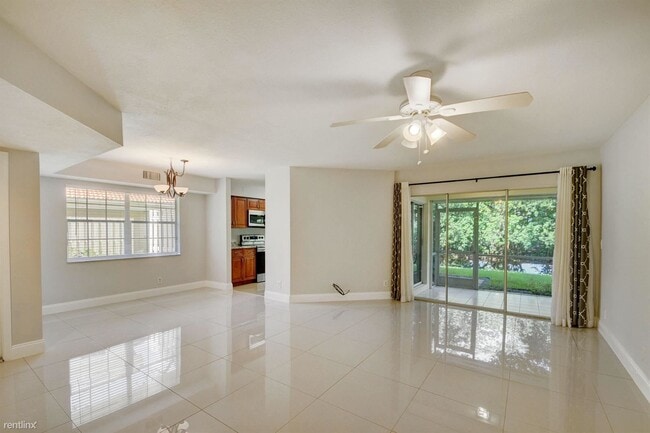 Foto del edificio - 3 br, 2 bath Condo - 17266 Boca Club Blvd ...