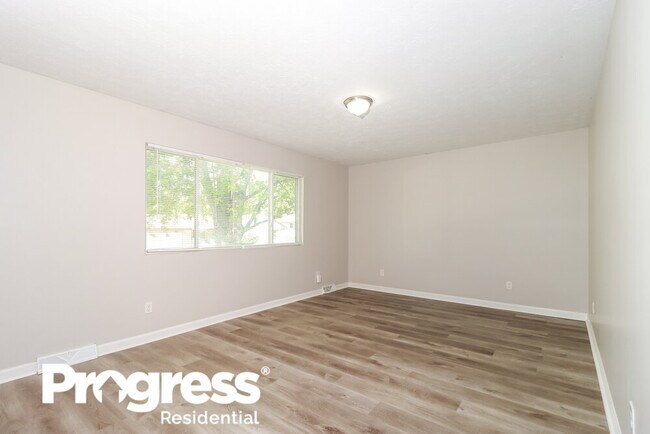 Foto del edificio - 3417 Summerfield Dr