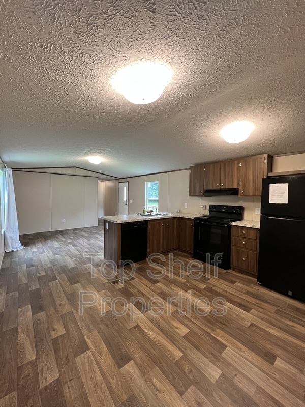 Foto del edificio - 443 Rocky Ridge Ln