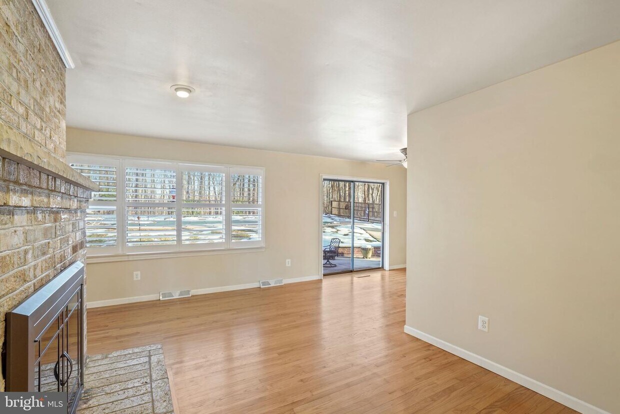 11509 Wildflower Ct, Woodbridge, VA 22192 House for Rent in