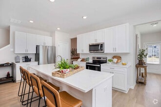 Building Photo - River Road Townhomes