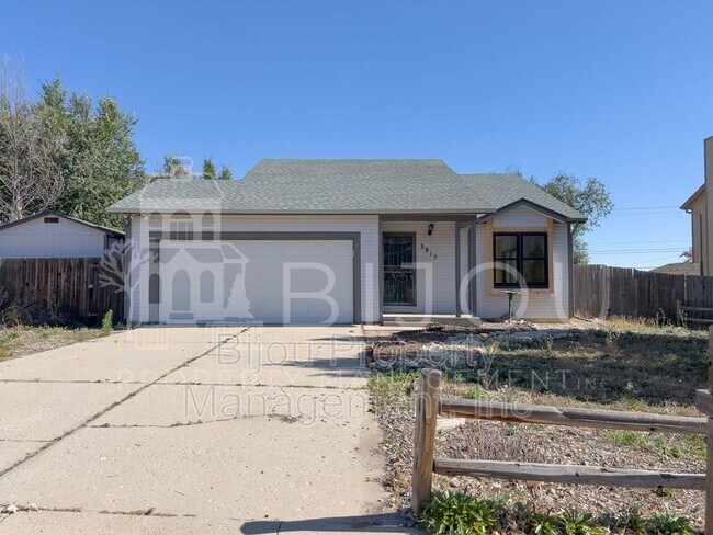 Building Photo - 3815 Valley View St