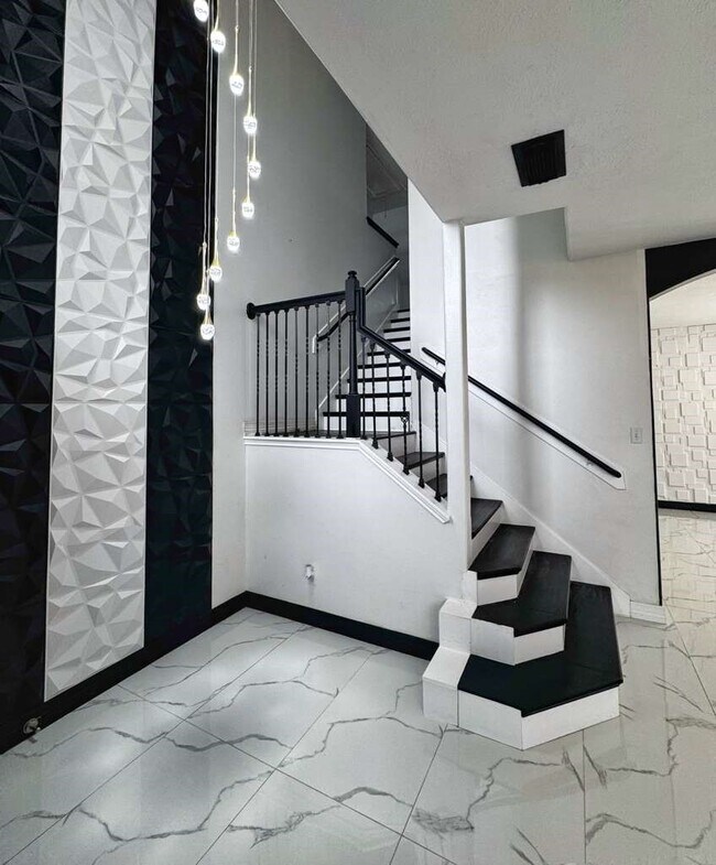 Building Photo - 6414 Grand Cypress Ln