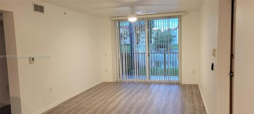 Building Photo - 506 Villa Cir