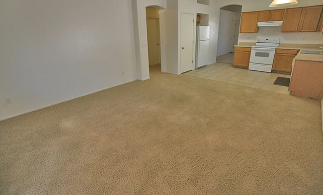 Foto del edificio - 14933 W Caribbean Ln