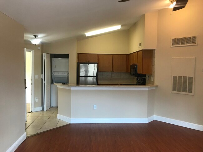 Foto del edificio - 2445 SW 18th Ter
