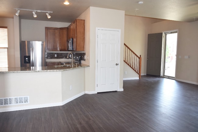 Building Photo - 2320 Clipper Way