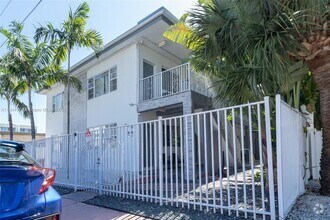 Building Photo - 8430 Harding Ave