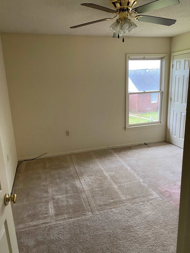 Building Photo - 232 Lanier Dr