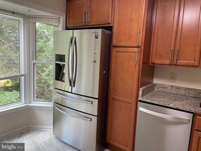 Building Photo - 2968 Oakleigh Ln