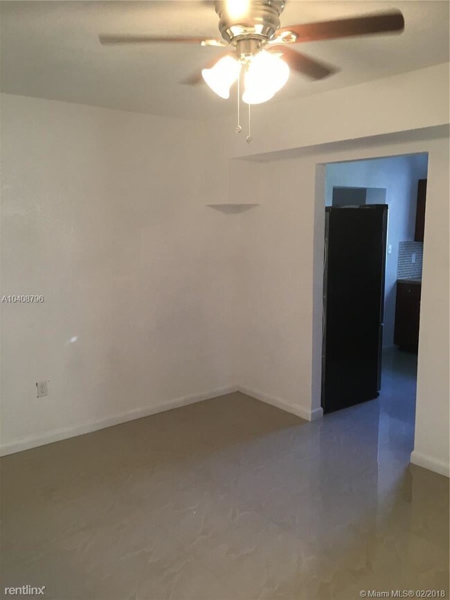 Foto del edificio - 2213 SW 62nd Ter