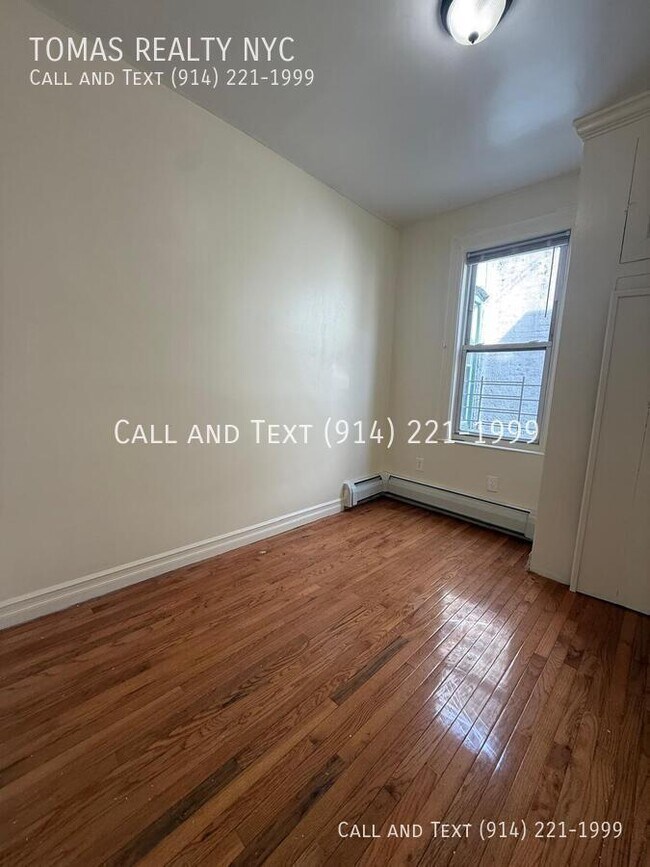 Foto del edificio - 775 E 233rd St