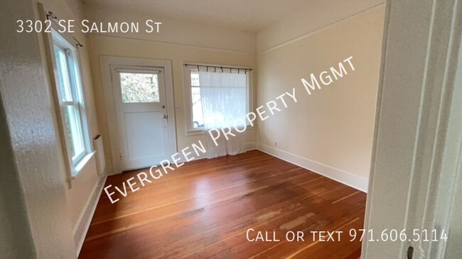 Foto del edificio - Charming 1BA Home Street Parking and Elect...