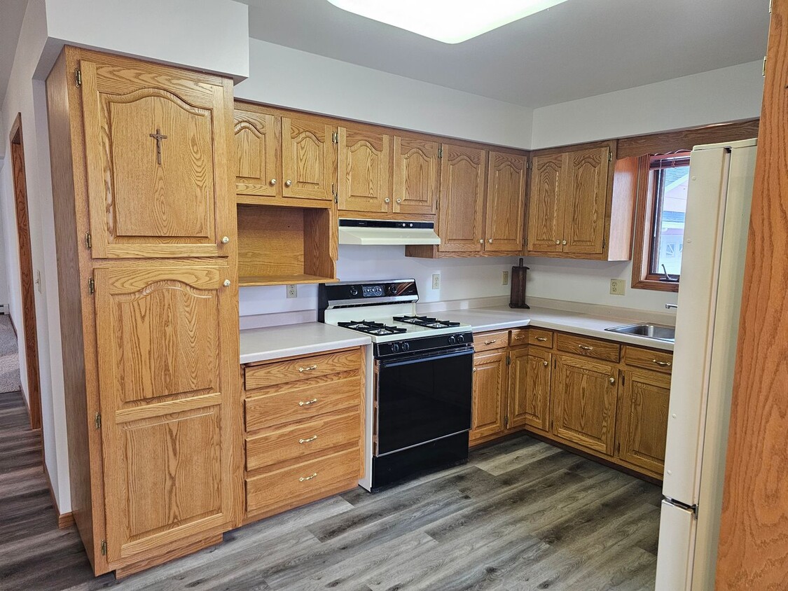 Foto principal - 1 bed 1 bath single family home in Wiscons...