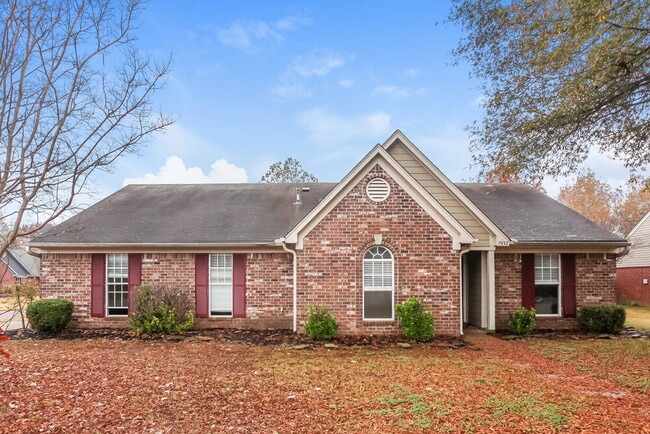 Building Photo - 7832 Sarah Ann Dr S