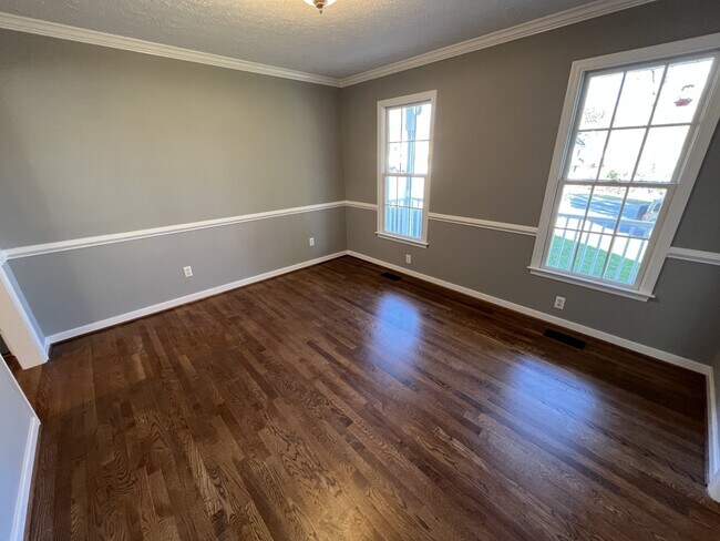 Foto del edificio - 618 McCauliff Dr